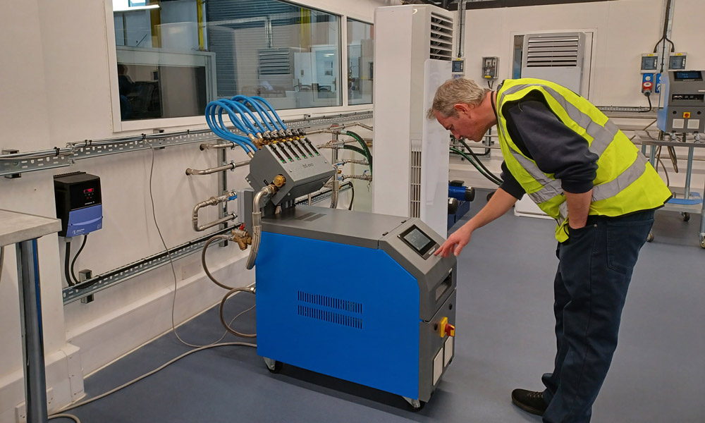 Training room temperature control unit