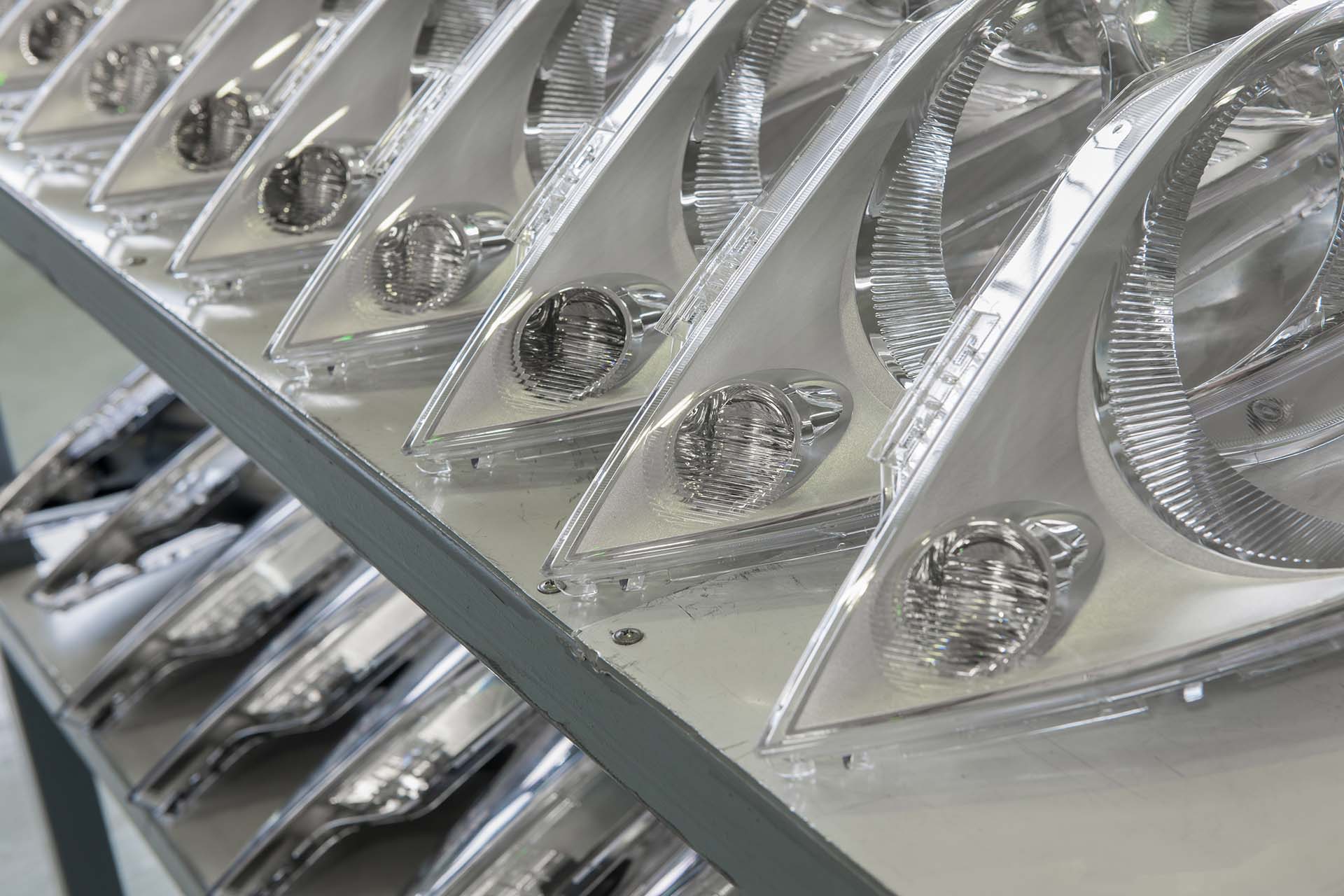 automotive plastics image