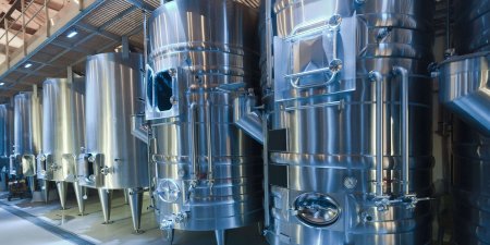 chillers and thermoregulators for distillery