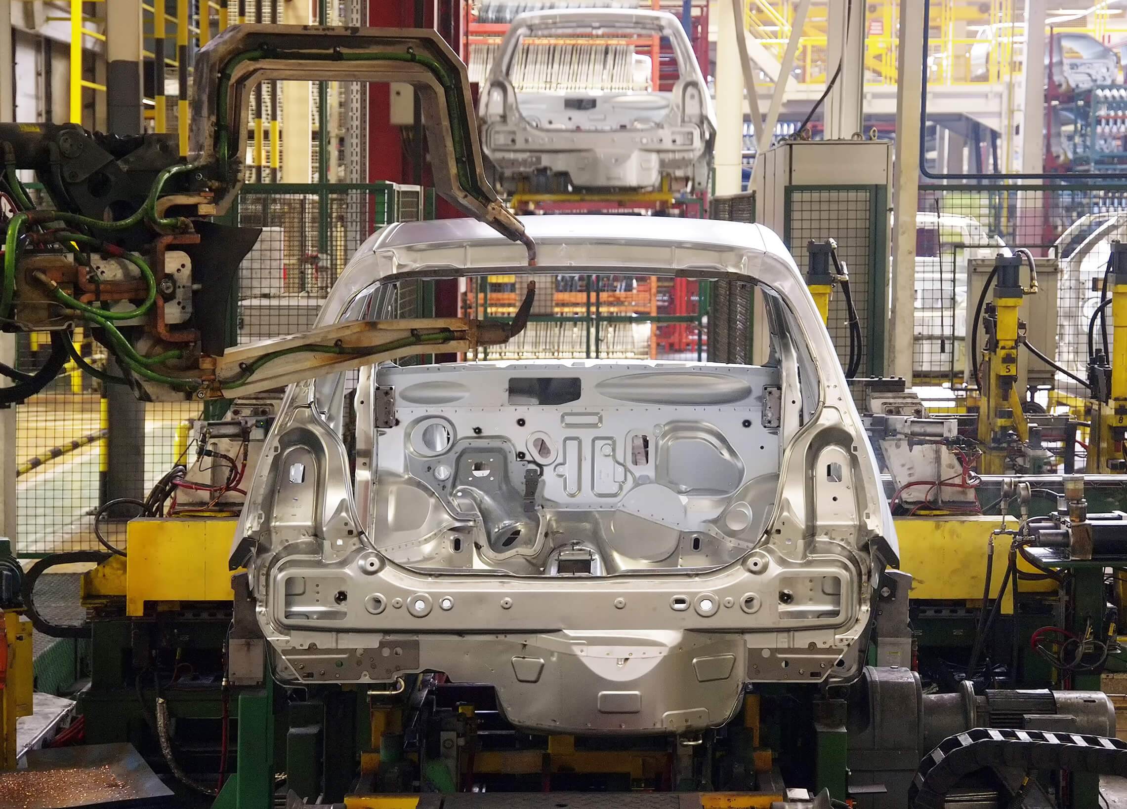 ADIABATIC-COOLING-SAVES-WATER-FOR-AUTOMOTIVE-MANUFACTURER