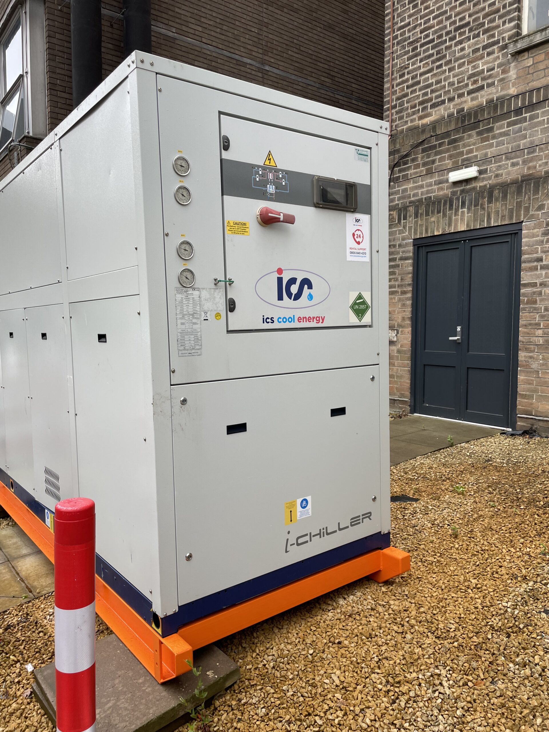 hospital data centre chiller